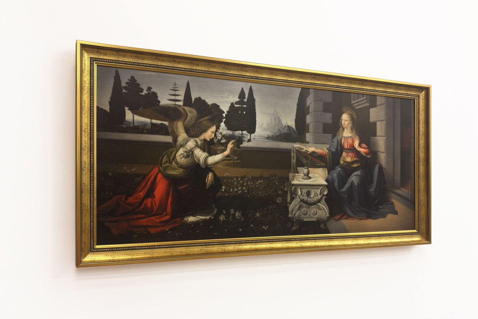 Italia Toscana Firenze, Uffizi-galleriet: Bebudelsen, maleri av Leonardo da Vinci (1452-1519), Olje på tre, ca. 1472-1475, 98x217 cm - Leonardo da Vinci