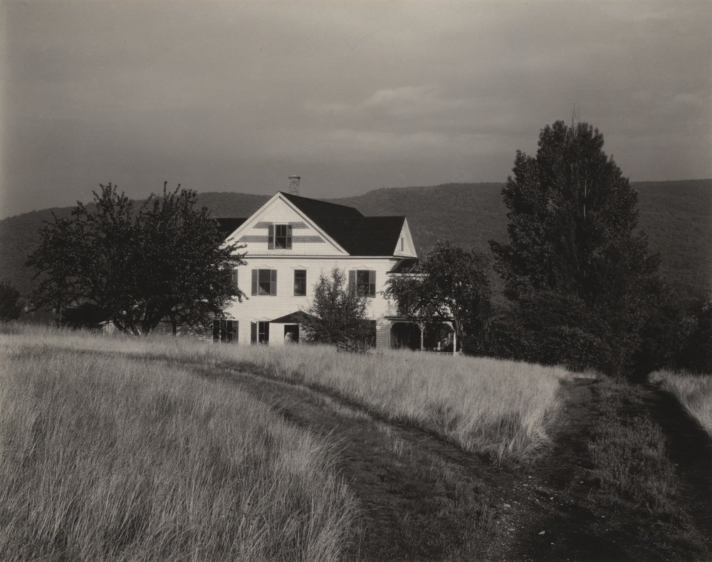 Hus og trær, Lake George av Alfred Stieglitz