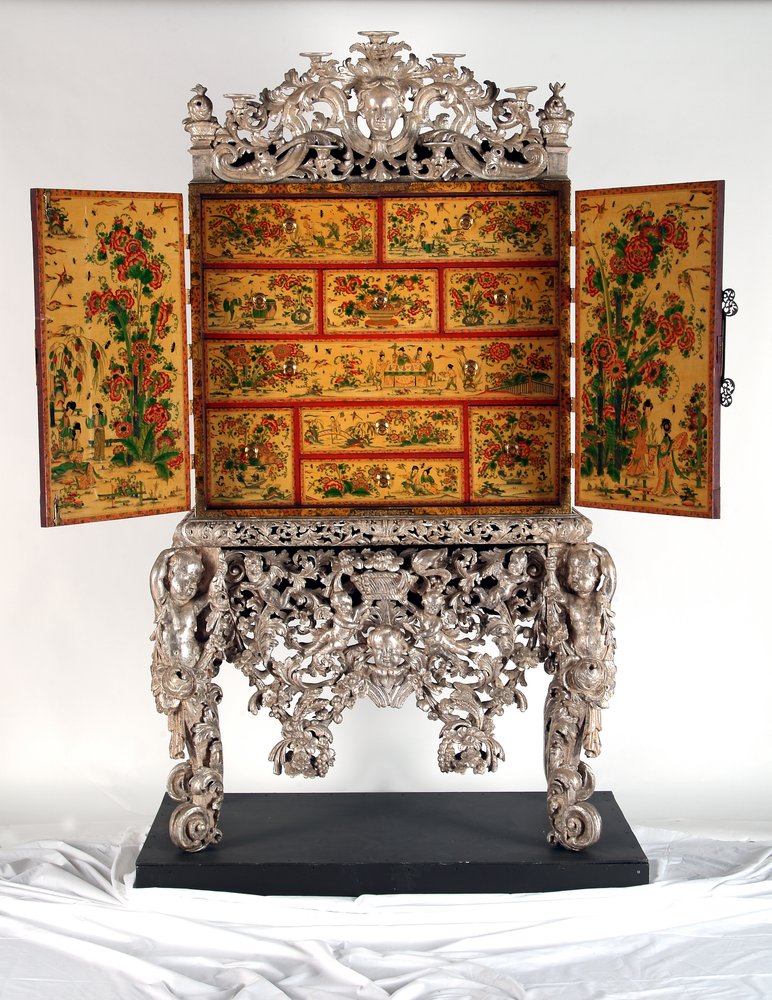 The Witcombe Cabinet, ca. 1697 (japannert og forsølvet tre) av English School