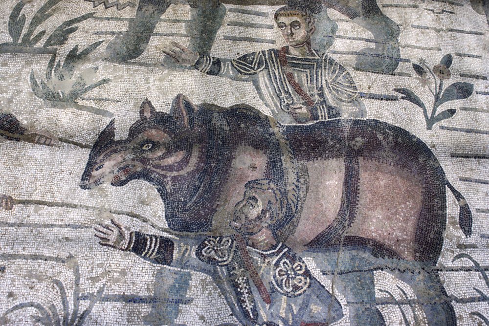 Menn som gjeter et neshorn (mosaikk) (detalj) av Roman