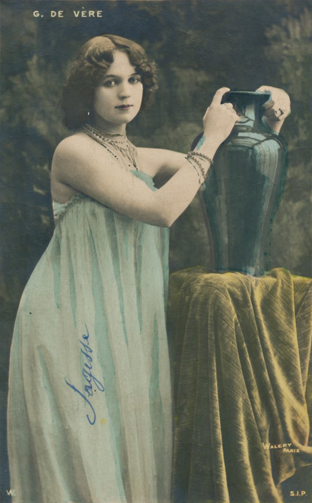 G. De Vere, c1880-1950, c1930. av Unbekannt