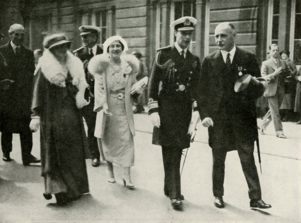 Deres majesteter i Edinburgh under jubileumsfeiringen av kong George V 1935, 1937. av Unbekannt