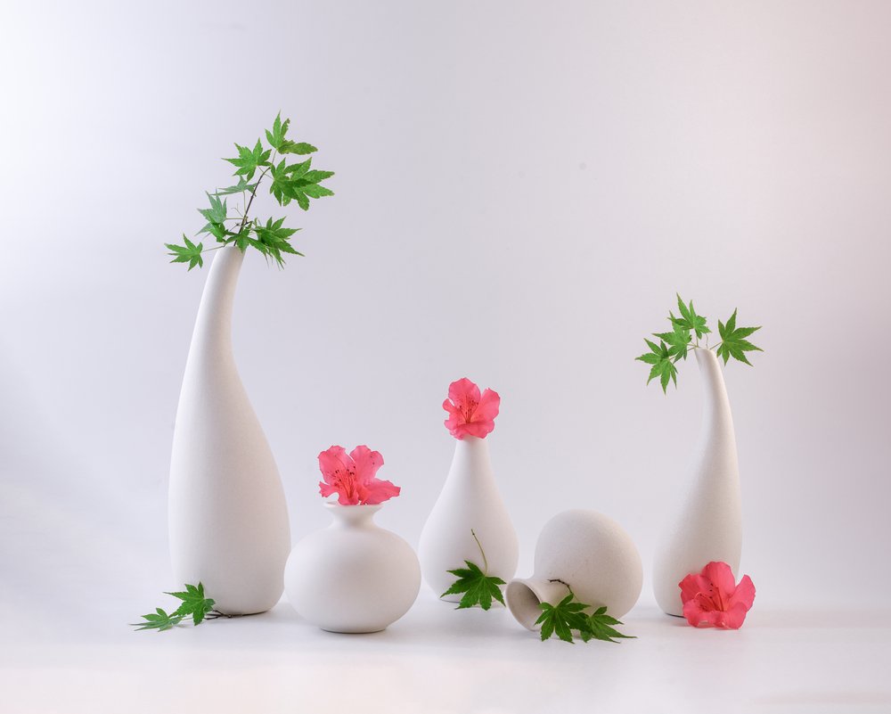 Elegant blomsterstilleben av Alice Sheng