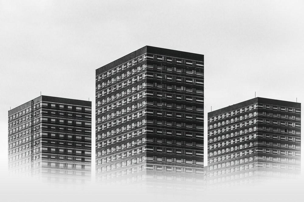 Misty City Towers av Andrey Kotov