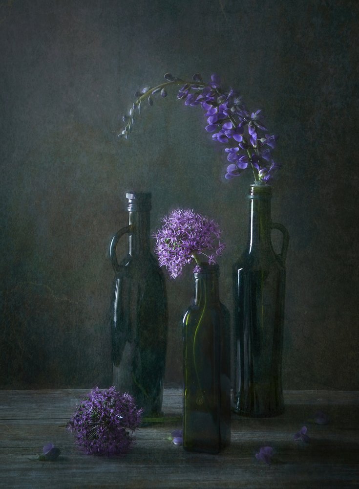 Blomsterflasker med stemningsfull utforming av Catherine Wang