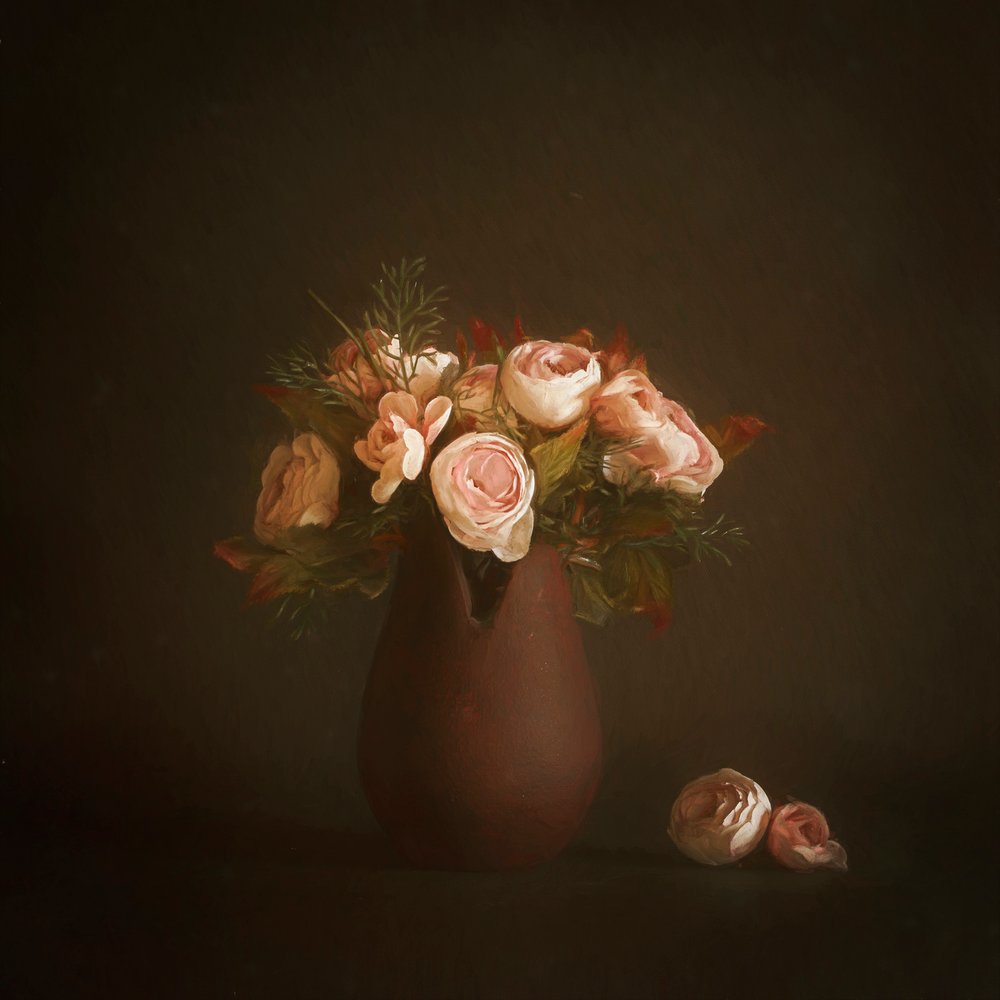 Stemningsfullt blomsterarrangement av Cicek Kiral