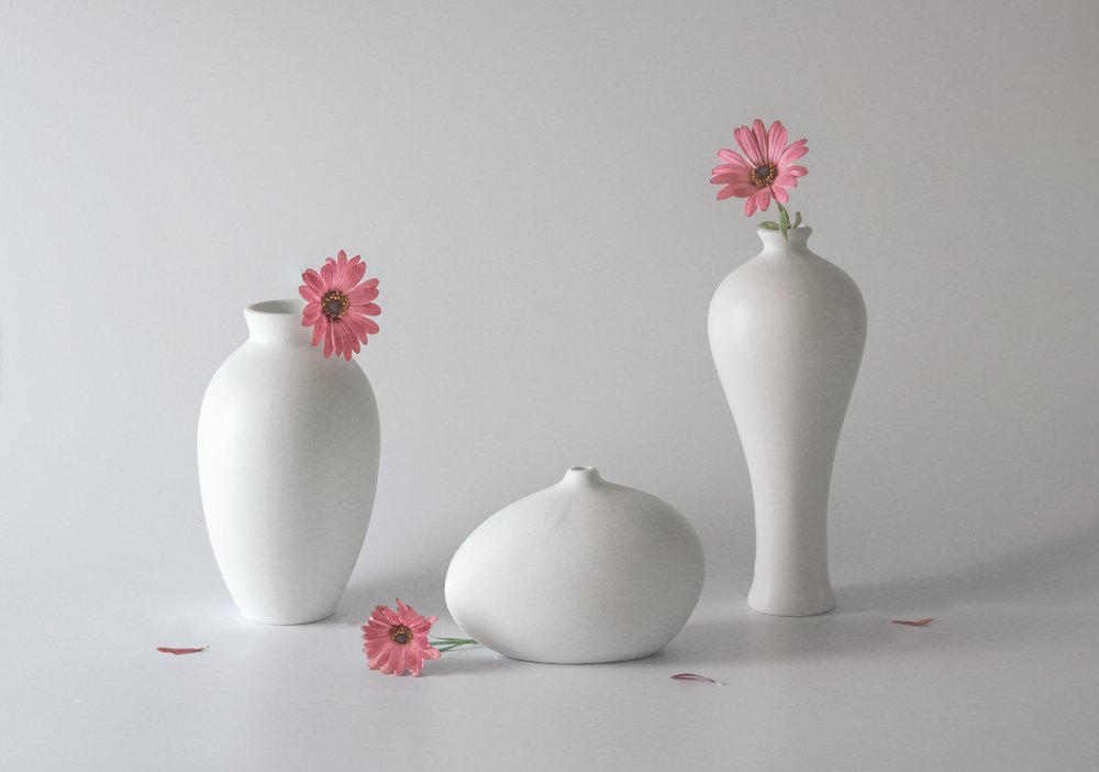 Fredelige blomstervaser av May G