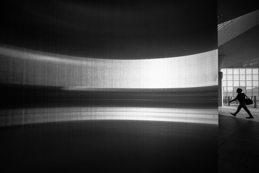 Modern Light Walk av Satoshi Hata