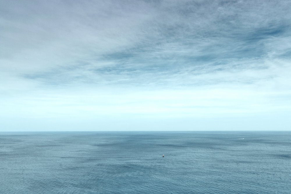 Rolig havhorisont av Shijimi