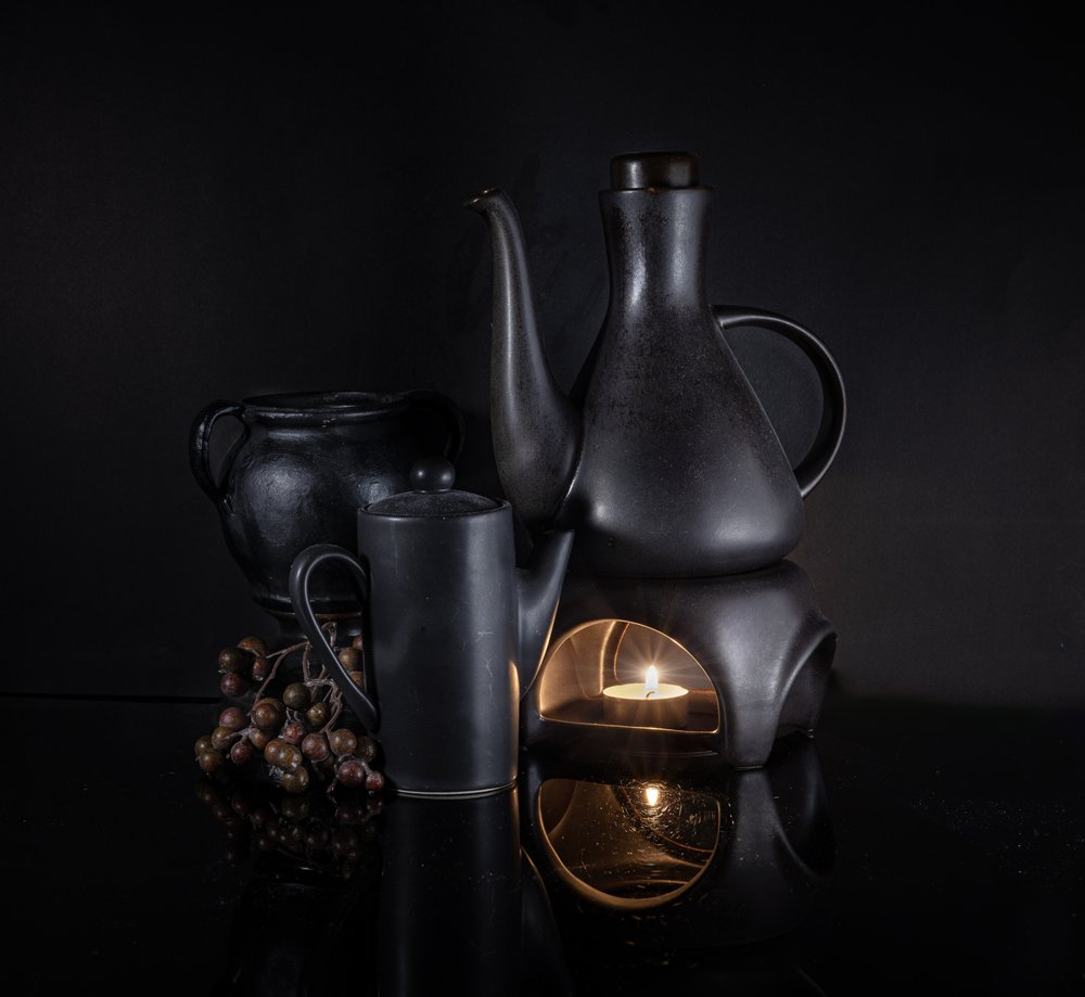 Dark Ceramics Candle Glow av larryliu