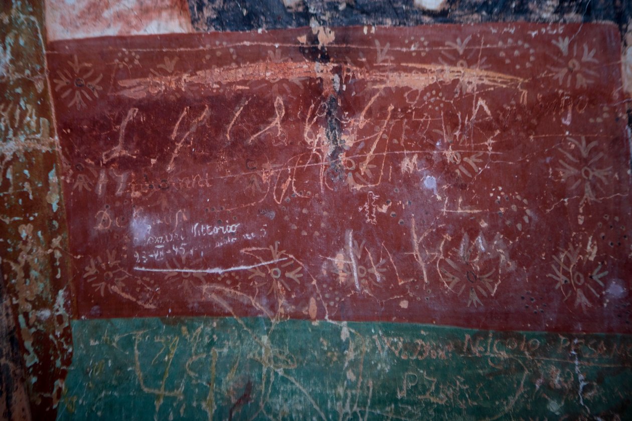 Detalj av graffiti, kirken St. Rok, Draguc, Kroatia av Unknown