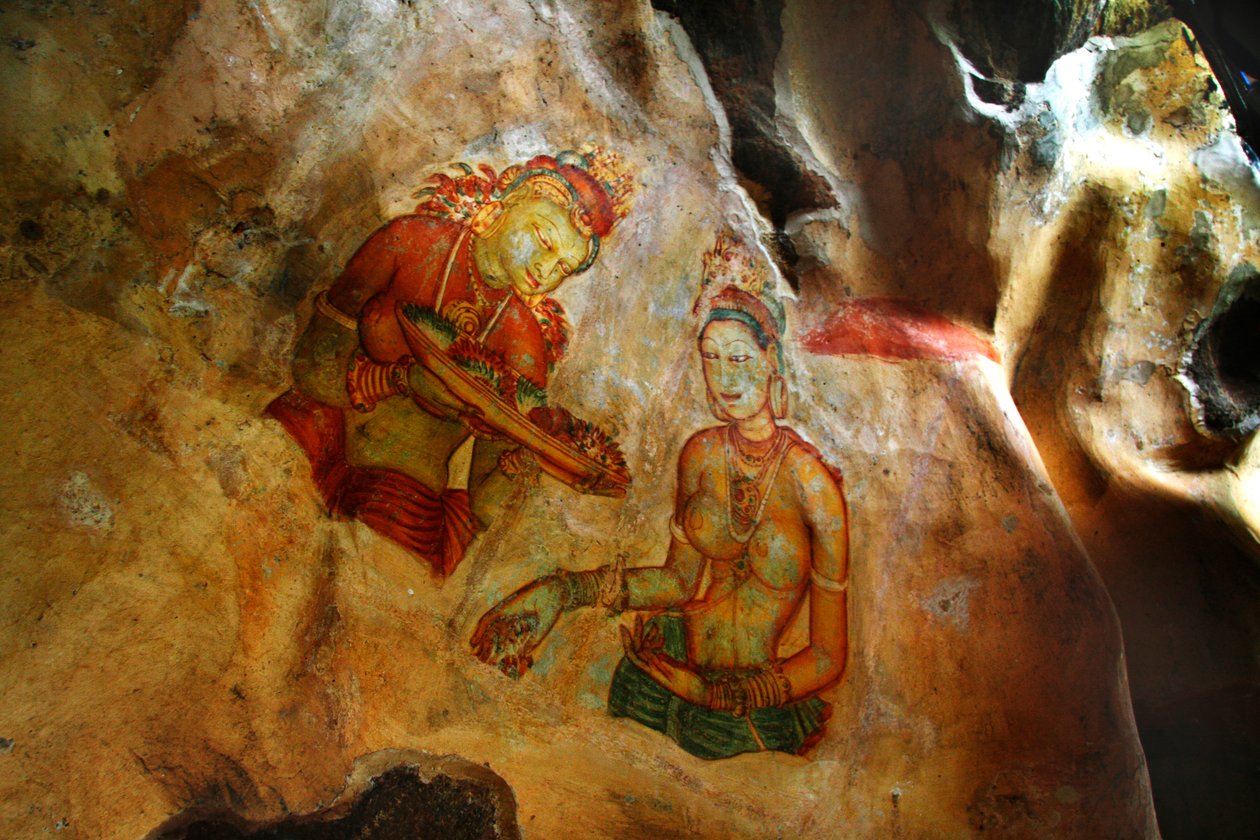 Fresker på veggen til Sigiriya-klippen, i Matale-distriktet på Sri Lanka. Denne 370 meter høye lavahaugen av en eldgammel vulkan er kjent for det befestede palasskomplekset, bygget under kong Ks regjeringstid av Unknown