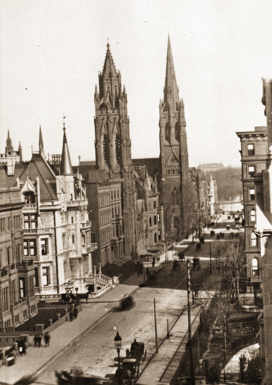 Herskapshus og kirker på 5th Avenue, nedenfor Central Park, New York City, ca. 1884 av American Photographer
