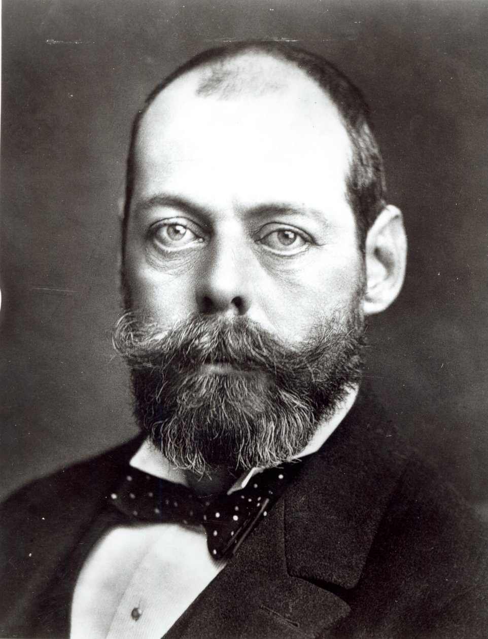 Portrett av Randolph Churchill av English Photographer