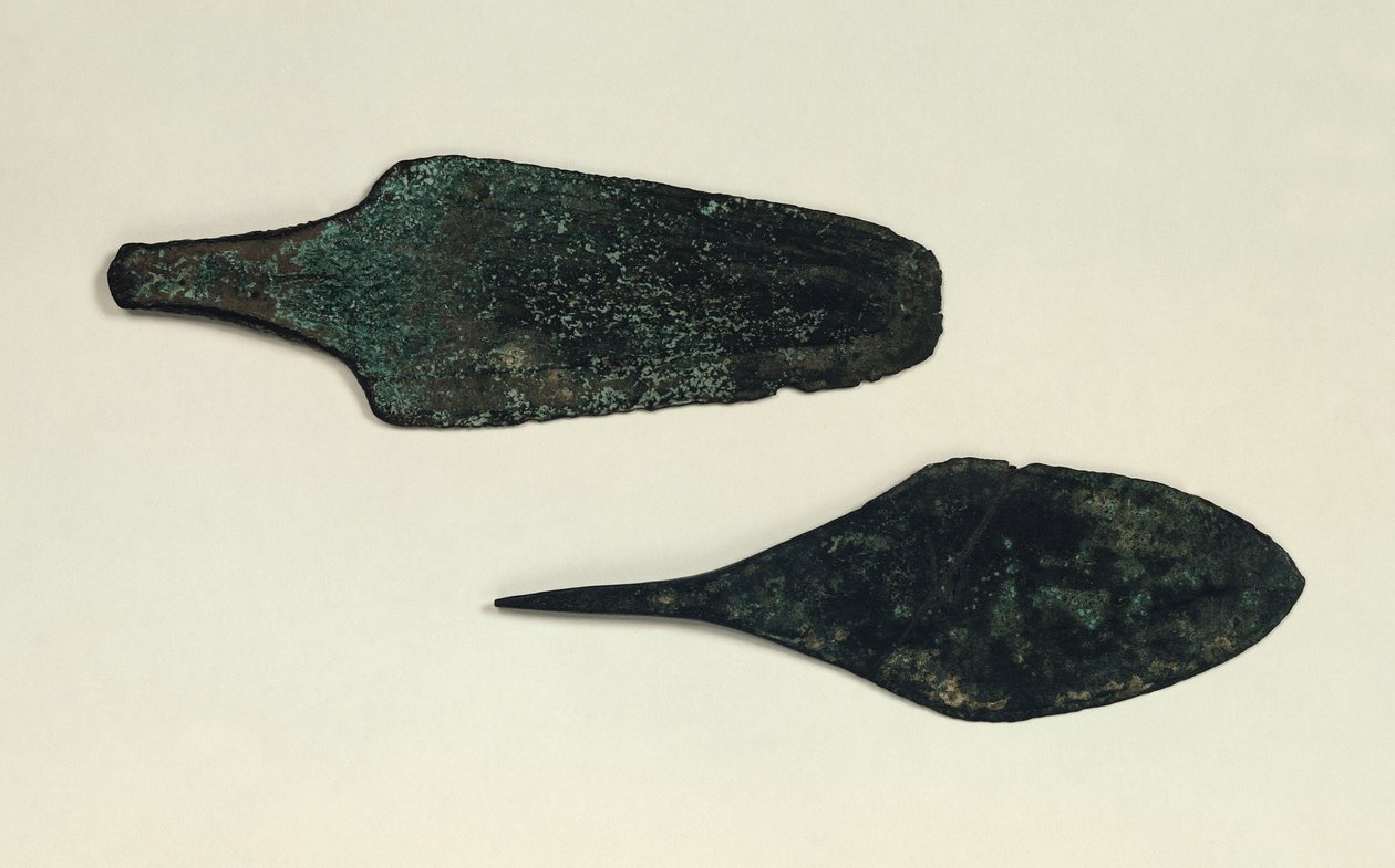 To dolker, 2000-1800 f.Kr. (kobber) av Prehistoric