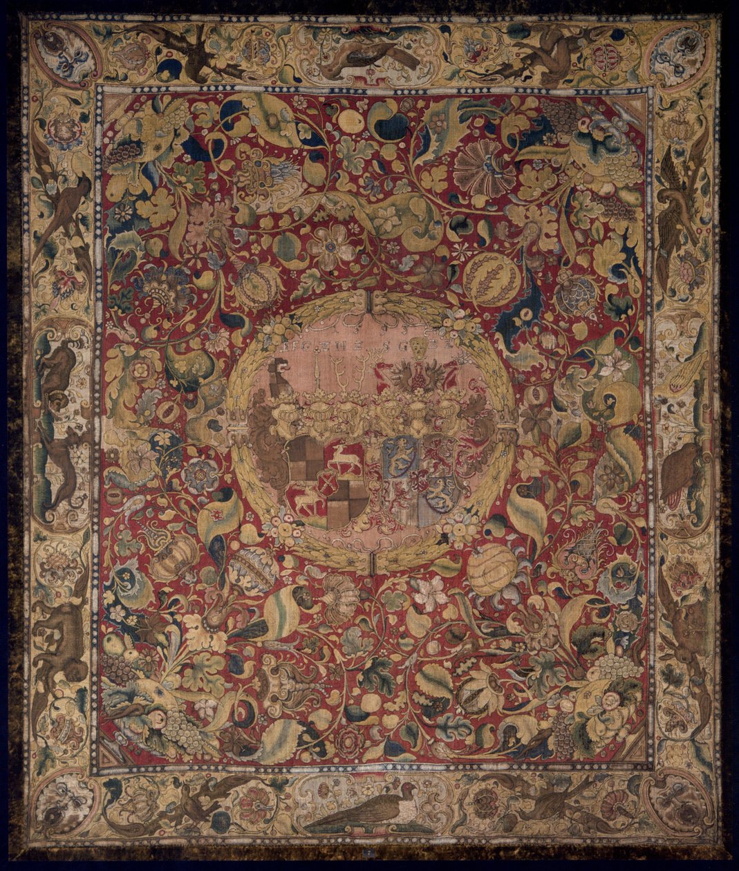 Våpenskjold teppe med allianse våpenskjold Zollern-Zimmer for grev Eitelfriedrich I. von Hohenzollern-Hechingen og Sybilla von Zimmer av Unknown