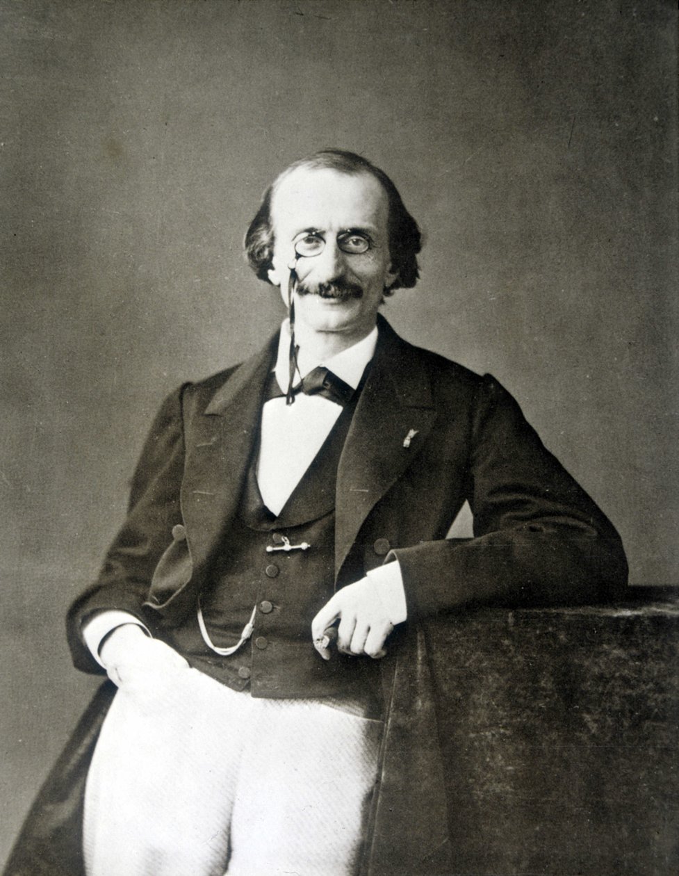 portrett av Jacques Offenbach (1819-1880), tysk komponist, naturalisert fransk av Nadar. av Nadar