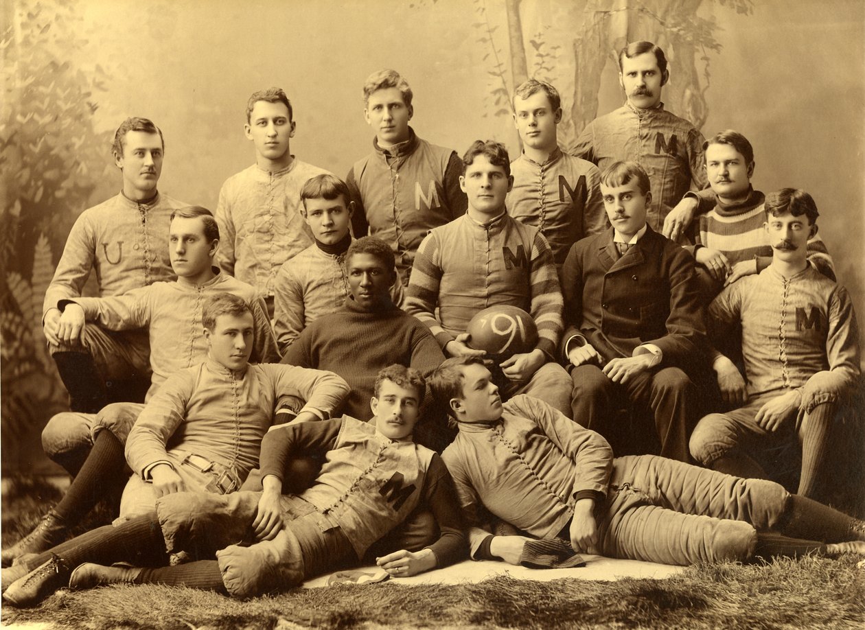 Gruppeportrett av Michigan Wolverines fotballag. 1890 av Unknown