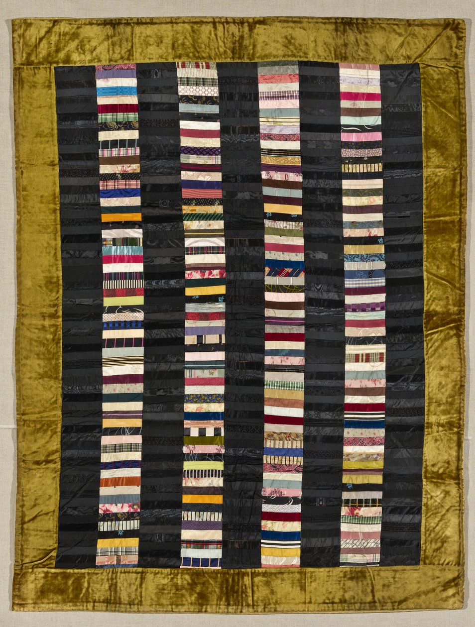 Strippie Quilt, ca. 1880 (silke og fløyel) av American School