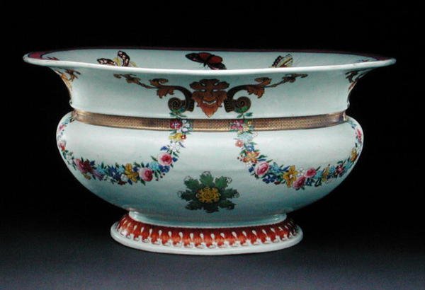 Servant malt med et design av Cornelis Pronk (1691-1759) ca. 1730 (porselen) (se 206563 for sisterne) av Chinese School