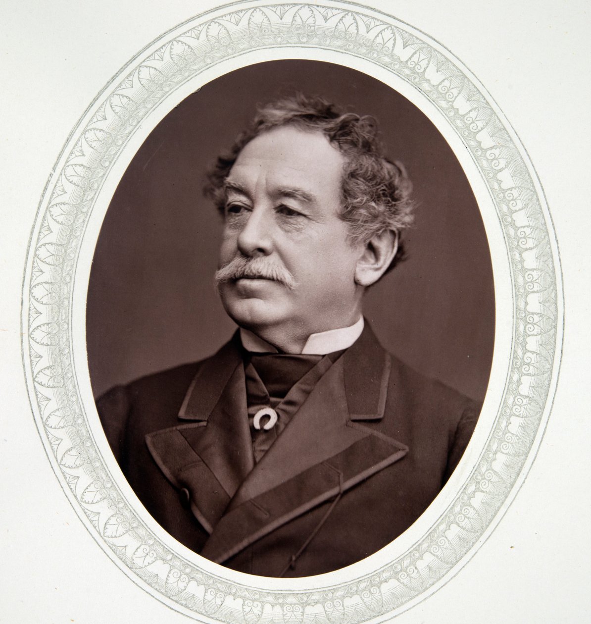 Dr William Howard Russell av English Photographer