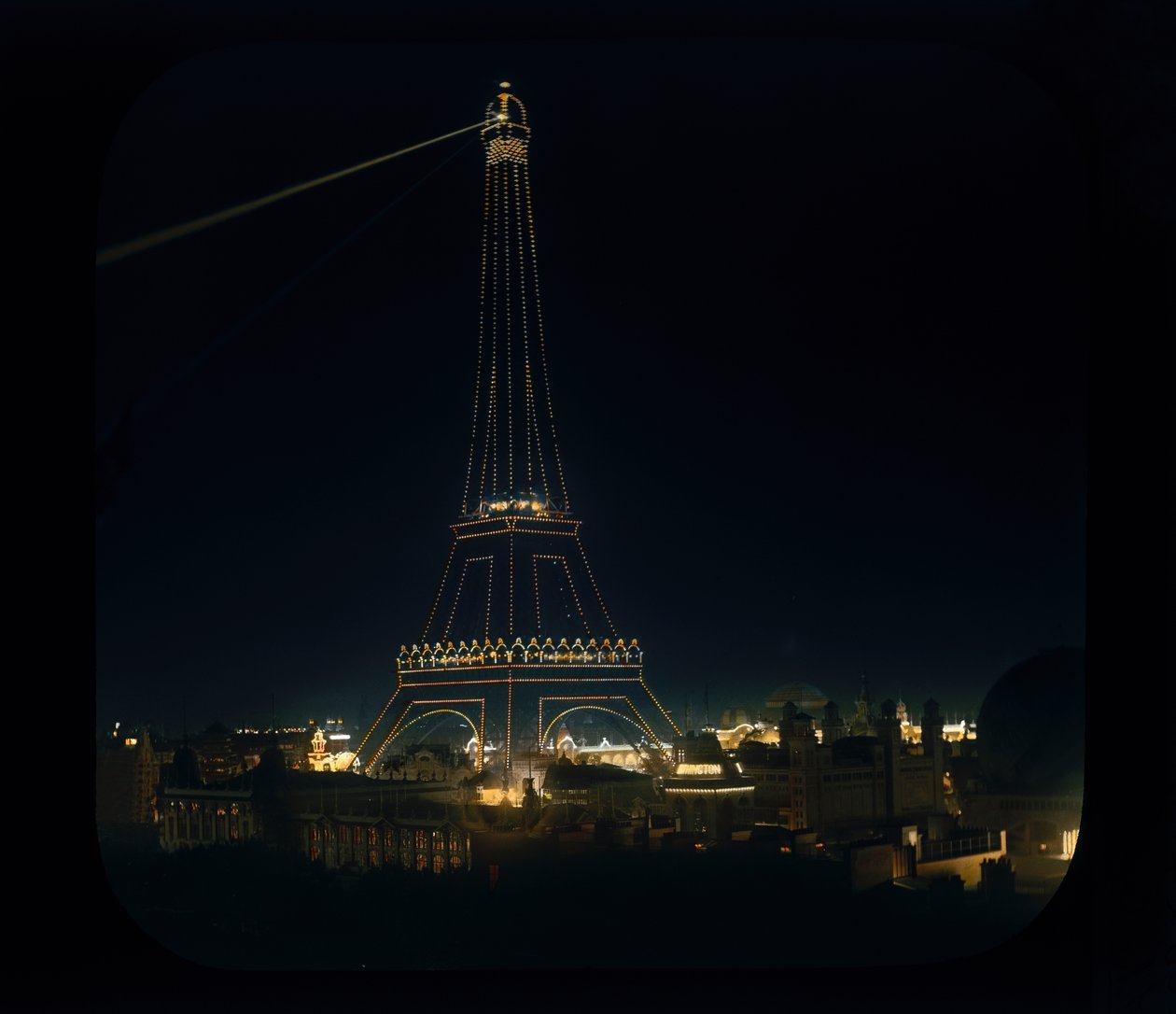 Paris-utstilling: Eiffeltårnet, 1900 (lanternesklie) av French Photographer