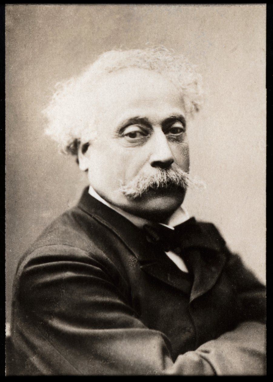 Portrett av Alexandre Dumas fils (1824-1895), fransk forfatter og dramatiker. av French Photographer