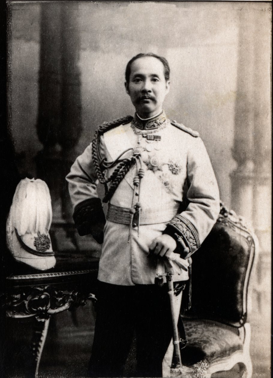 Portrett av Chulalongkorn (Rama V) (1853-1910), kongen av Siam (Thailand). av French Photographer