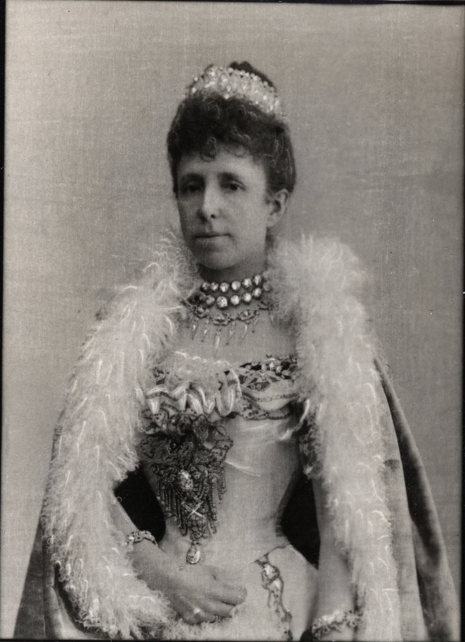 Portrett av Maria Christina av Østerrike (1858-1929), regentdronning av Spania. av French Photographer
