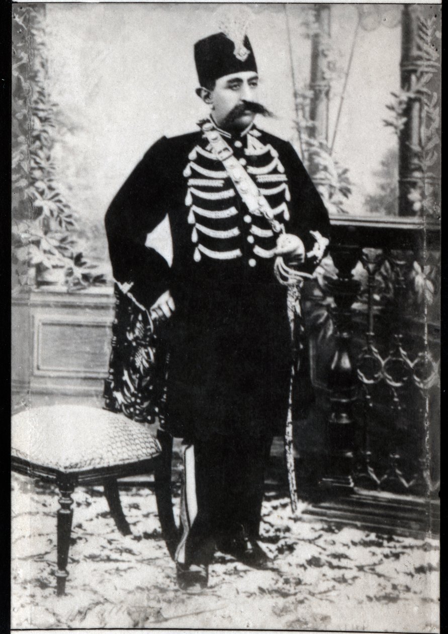 Portrett av Mozaffar ad Din (1853-1907), Qajarid Shah av Persia. av French Photographer