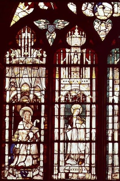 L-R: Simon Aligret og hans nevøer med St. Simon og St. Catherine, fra kapellet St. Joseph av French School