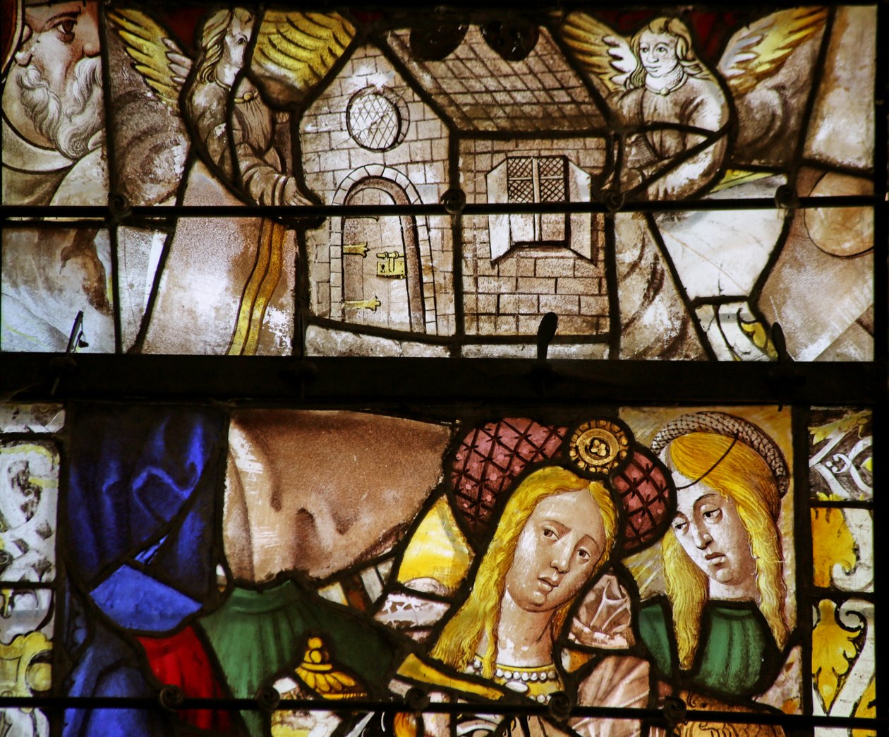 Vindu som viser Maria Magdalena (fragmentarisk) og La Maison de Lorette transportert av engler av French School
