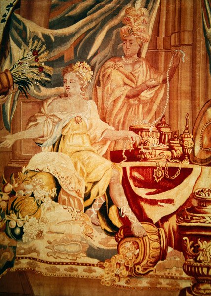 Asia, fra et billedvev av de fire verdenshjørner, detalj av en allegorisk figur som pryder seg med juveler, første halvdel av 1700-tallet (detalj fra 194760) av A. Baertams