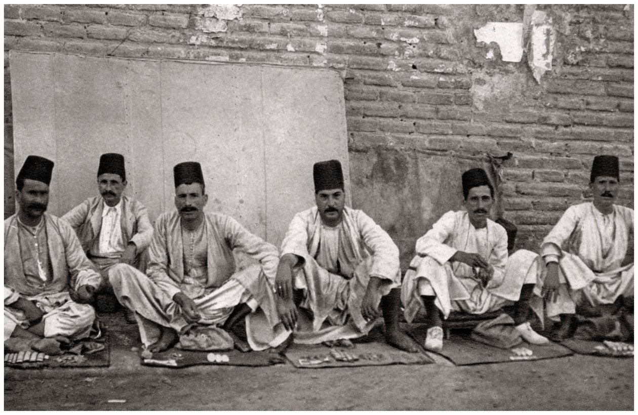 Tyrkiske pengevekslere, Bagdad, Irak, 1925 av A. Kerim