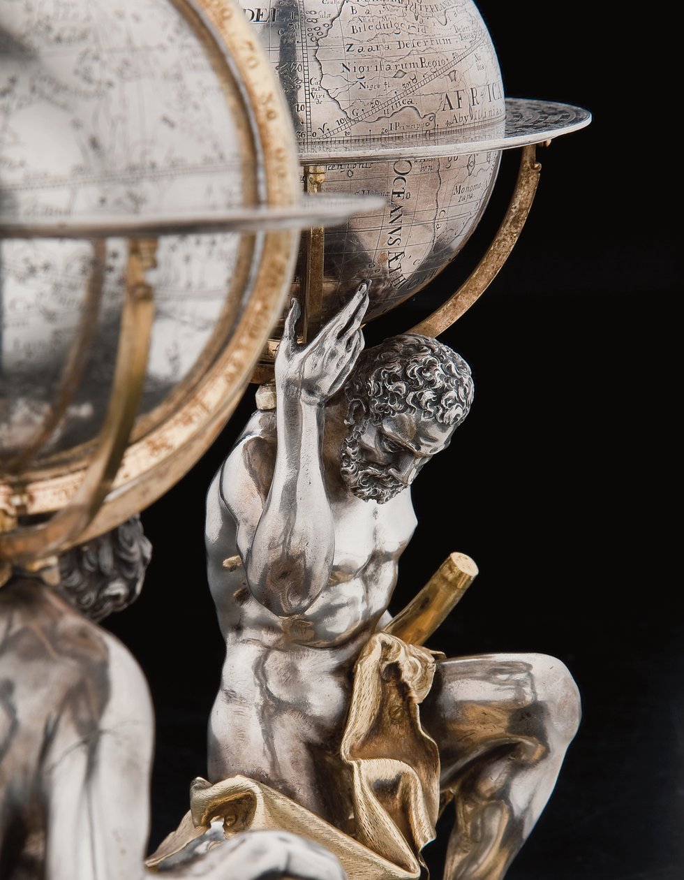 To eksepsjonelle jord- og himmelkloder, støttet av Hercules og Atlas, Augsburg av Abraham Drentwett