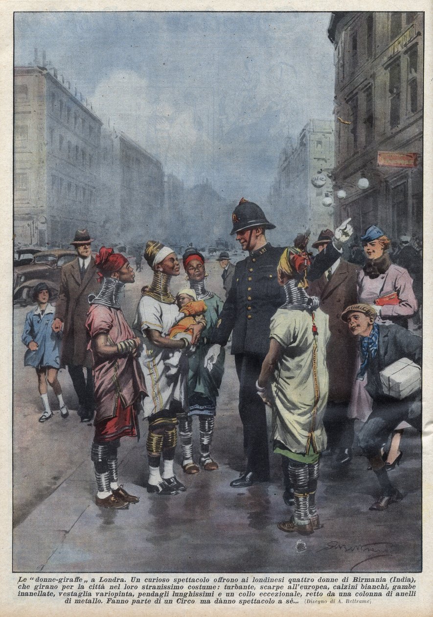 En gruppe kvinnesiraffer fra Burma spør seg vei til en engelsk politimann (politimann) i London, de er kledd i turban, tunika, ringer rundt halsen og bena. Illustrasjon av Achille Beltrame i "La domenica del Corriere"" av 26.04.1937. av Achille Beltrame