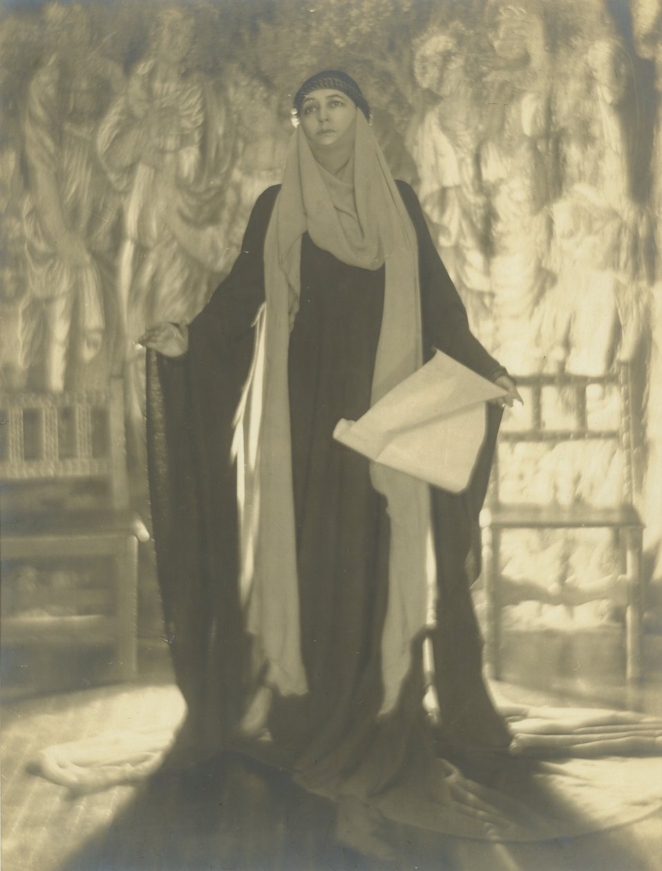 Lady Diana Manners i "The Miracle", av Max Reinhardt av Adolf de Meyer