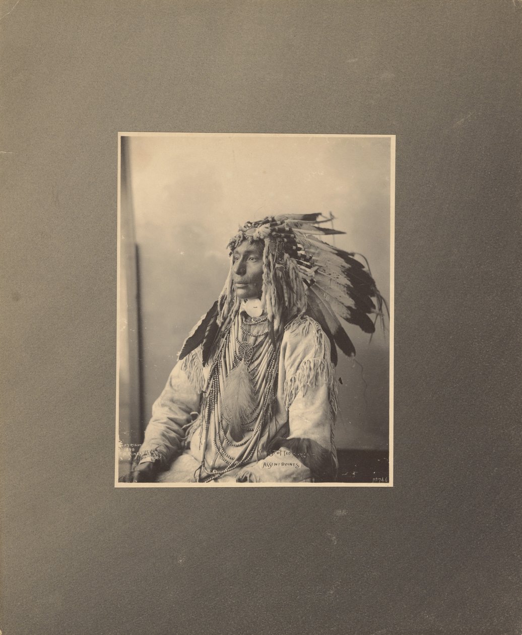  av Adolph F. Muhr