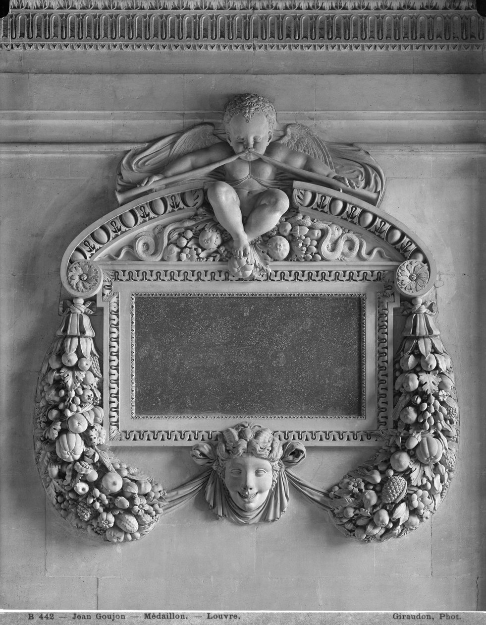 Cartouche fra Caryatidens Tribune, sent på 1800-tallet (detalj) (se også 279790 til 279794) av Adolphe Giraudon