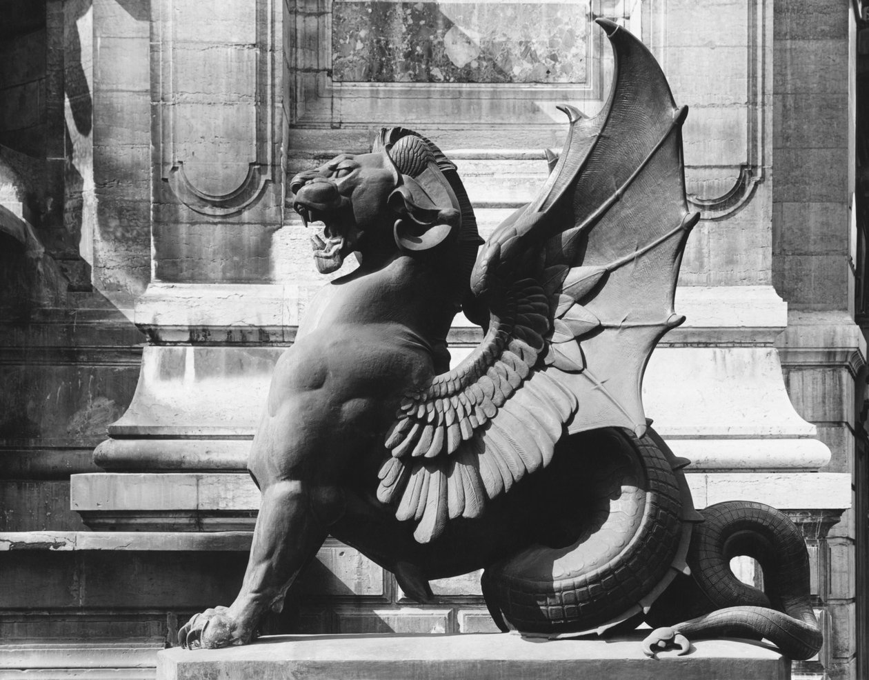 Chimaera fra St. Michel-fontenen, Paris, ca. 1860 av Adolphe Giraudon