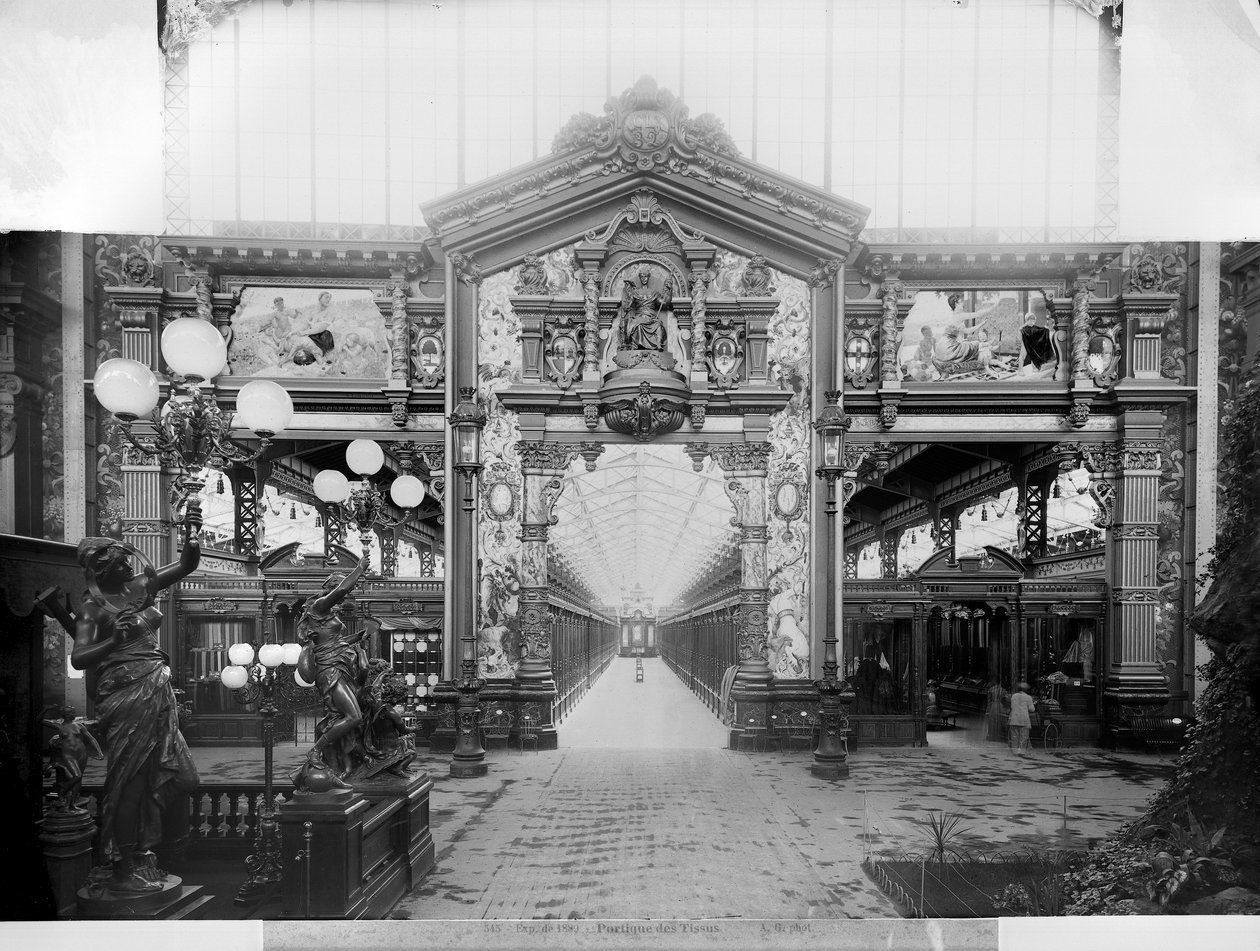 Portiko av stoff på verdensutstillingen i 1889 i Paris av Adolphe Giraudon