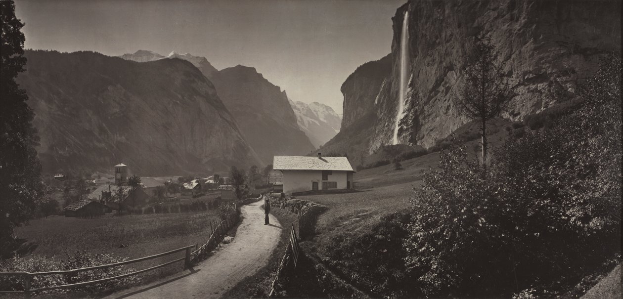 Valley of Lauterbrunnen, Sveits (fra albumet Charbons de Braun - utsikt tatt med den mobile panoramalinsen, 1868) av Adolphe Braun