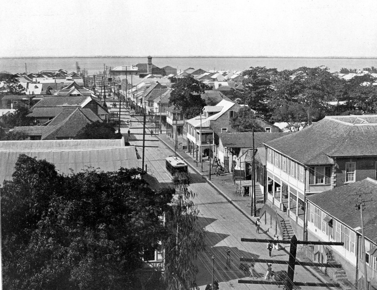 Old King Street ser sørover, Kingston, Jamaica, c1905. av Adolphe Duperly and Son