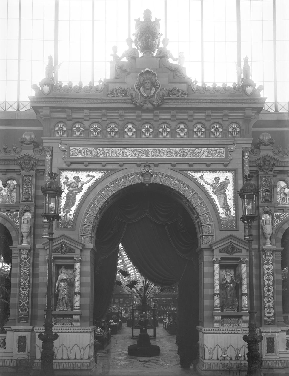 Portico of Ceramics, universell utstilling, Paris, 1889 av Adolphe Giraudon