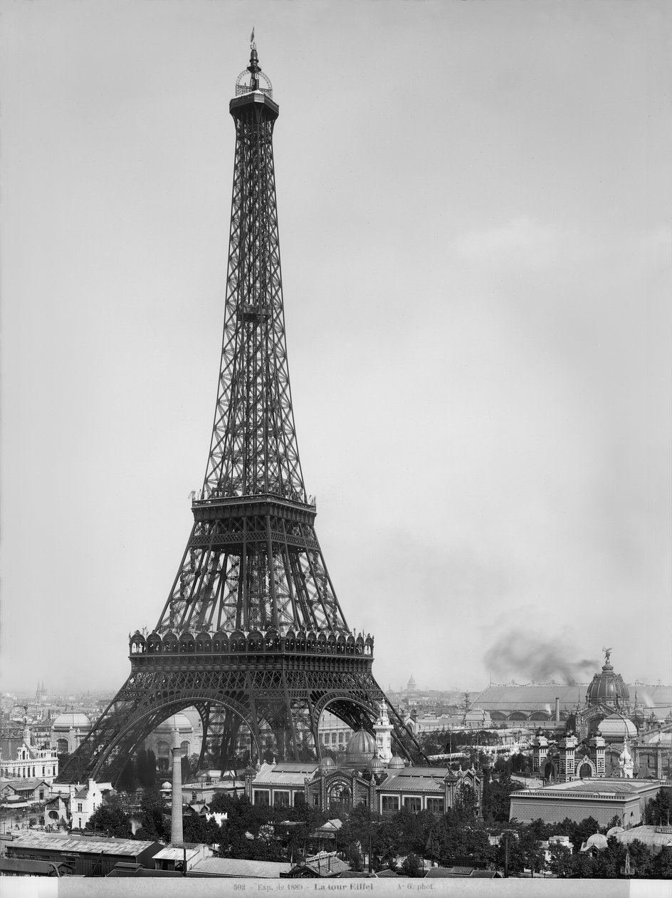 Eiffeltårnet (1887-89) fotografert under verdensutstillingen i 1889 i Paris, arkitekt Gustave Eiffel (1832-1923) av Adolphe Giraudon