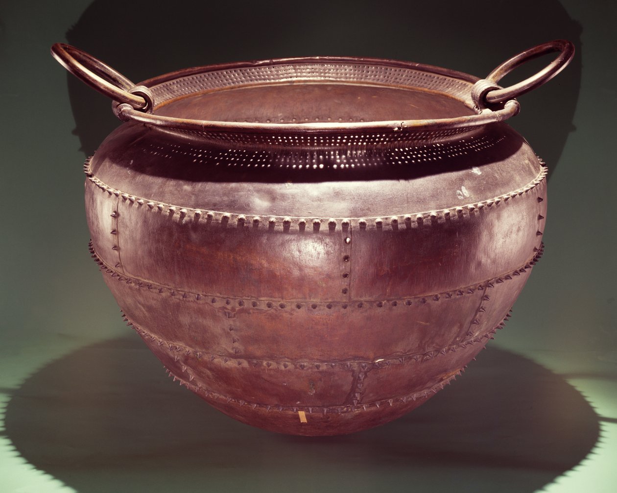 Kjele, fra Castlederg, County Tyrone, sen bronsealder, 700–600 f.Kr. (bronse) av Age Bronze