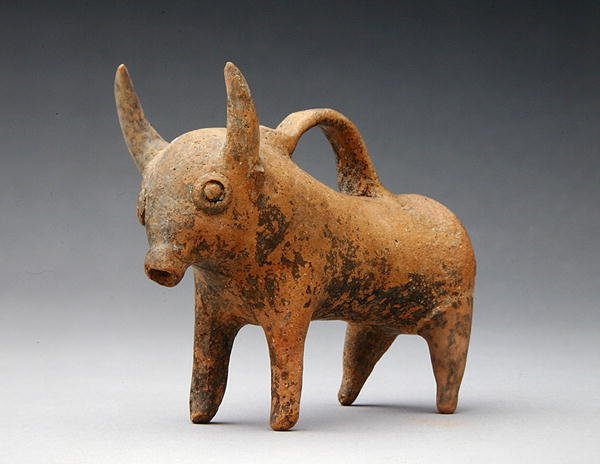 Krukke i form av en okse, ca. 1575-1400 f.Kr. (keramikk) av Age Bronze