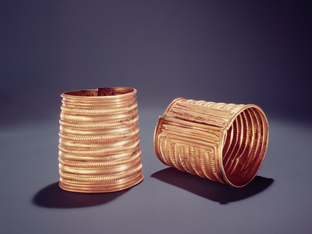 Et par armbind, fra Derrinboy, County Offaly, middels bronsealder av Age Bronze