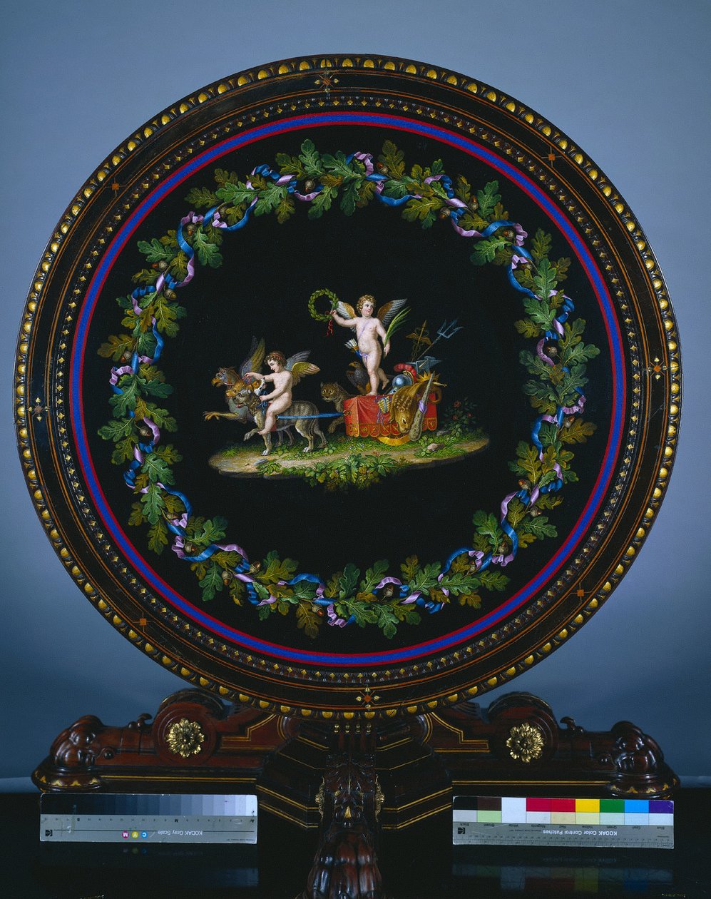 Senterbord med mikromosaikkplate, "Love Triumphant" av Agostino Francesangeli
