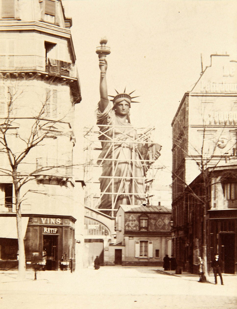 Montering av Frihetsgudinnen, Paris 1883 av Albert Fernique